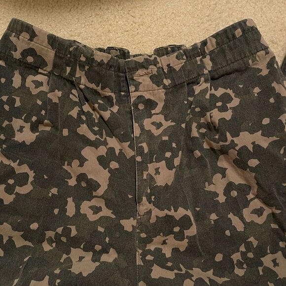 NWOT Anthropologie Amadi Camo Trouser Pant - Picture 6 of 11
